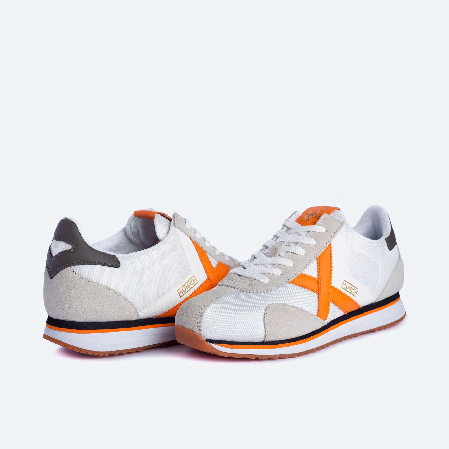 ID50410 Munich White Orange Sapporo Trainer Zebra Menswear